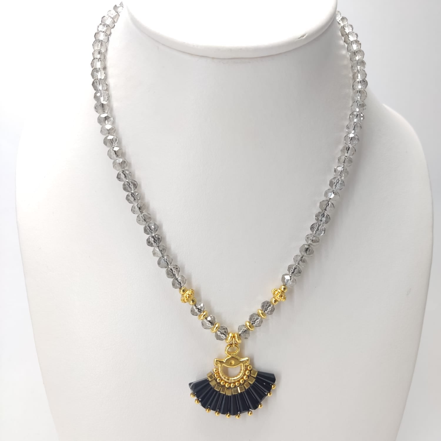 Collar Abanico