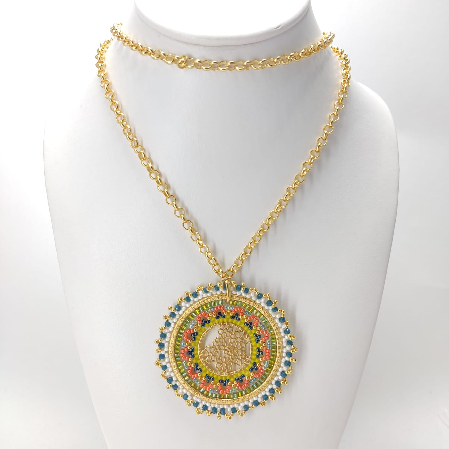 COLLAR MANDALA